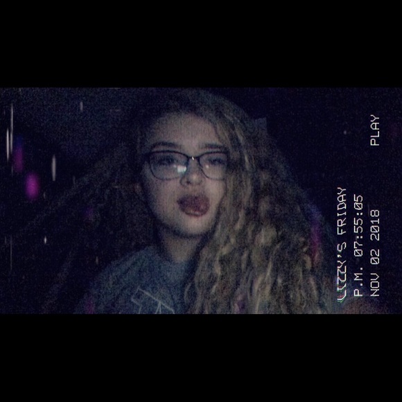 lizzyyyyyyy_